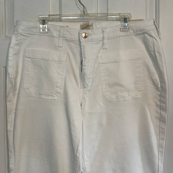 NWT Universal Thread white high rise flare jeans size 16 - Picture 3 of 6